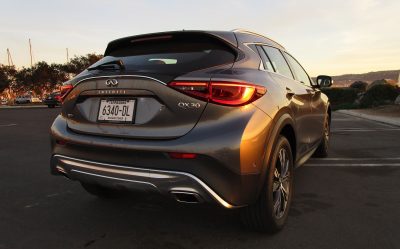 2017 Infiniti QX30 23