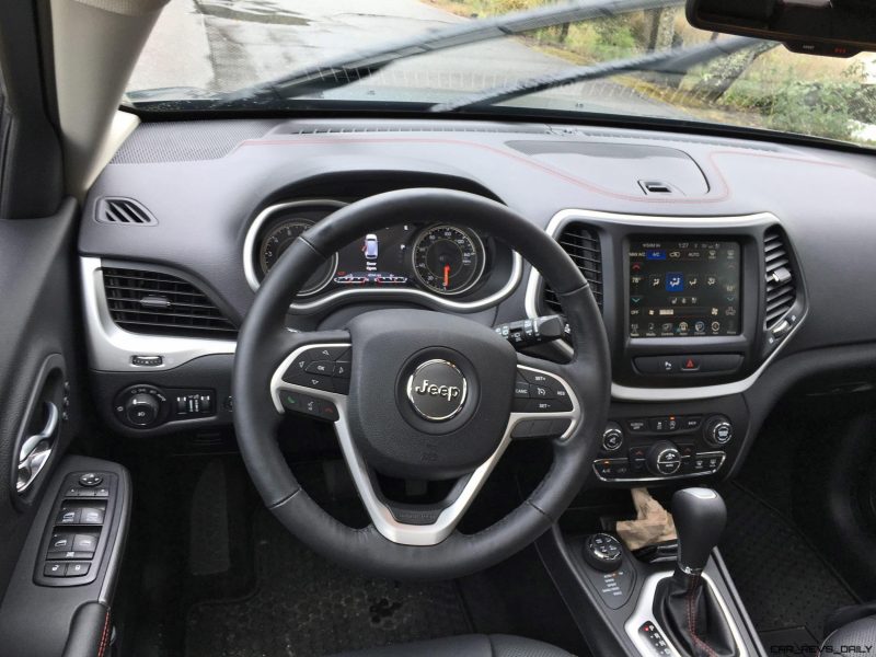 2017 Jeep Cherokee TRAILHAWK 51