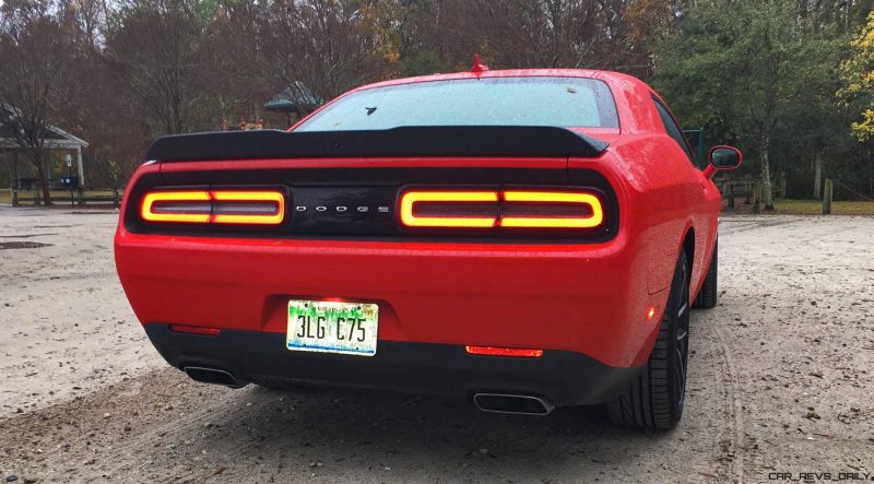 Widescreen Gallery - 2016 Dodge Challenger 30