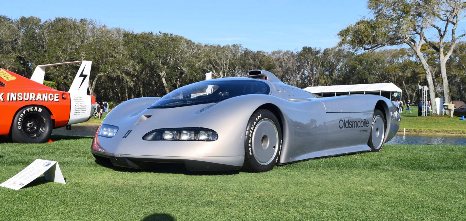 1987 Oldsmobile AeroTech 30