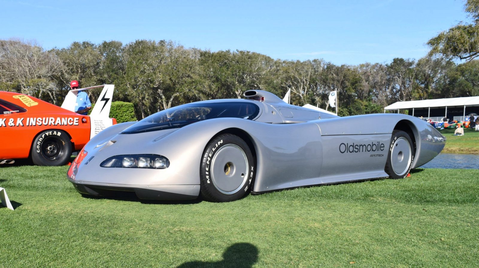 1987 Oldsmobile AeroTech 32