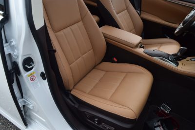 2017 Lexus ES350 Interior 3