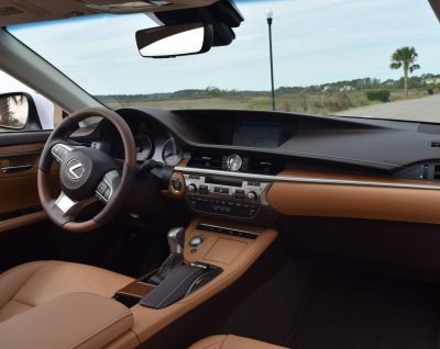 2017 Lexus ES350 Interior 6