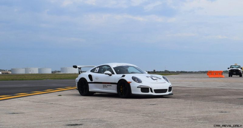 2017 Porsche 911 GT3RS 23