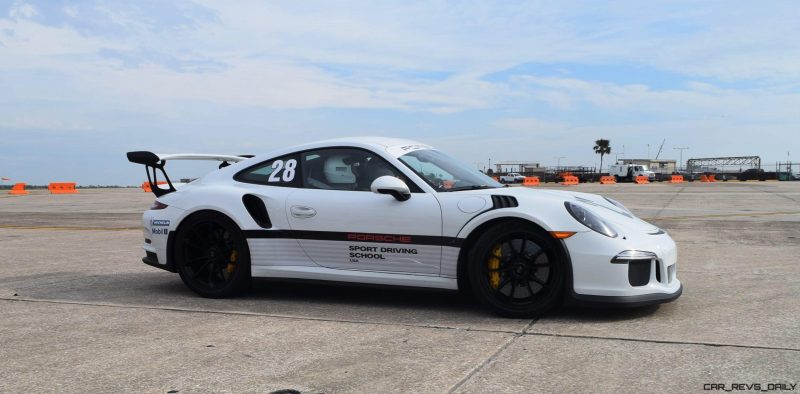 2017 Porsche 911 GT3RS 7