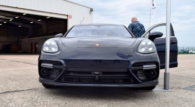 2017 Porsche Panamera TURBO Exterior 1