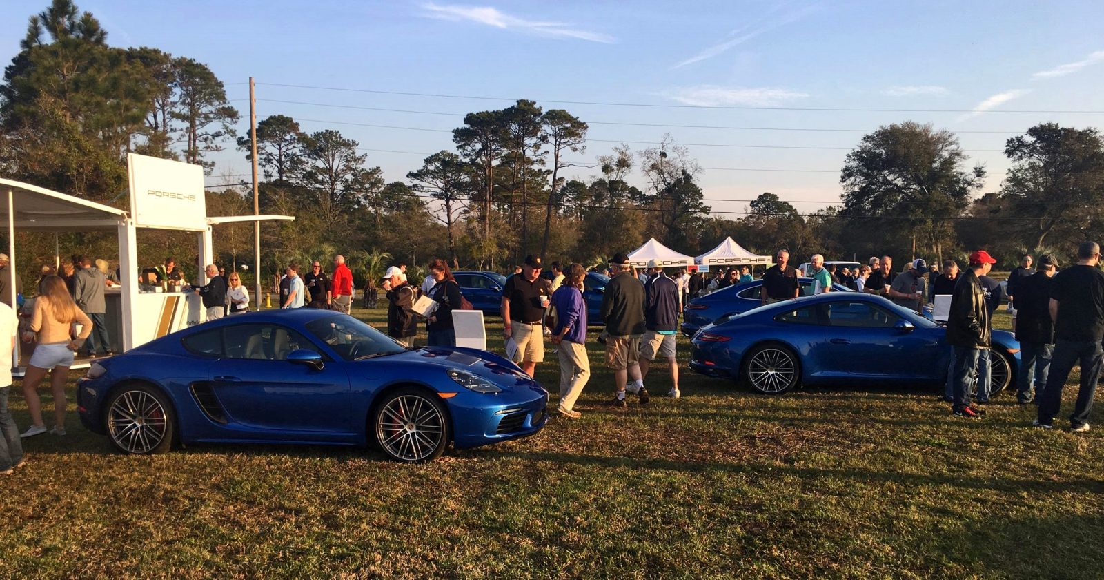 2017 Porsche Panamera TURBO Exterior 13