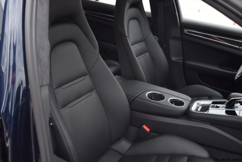 2017 Porsche Panamera TURBO Interior 1