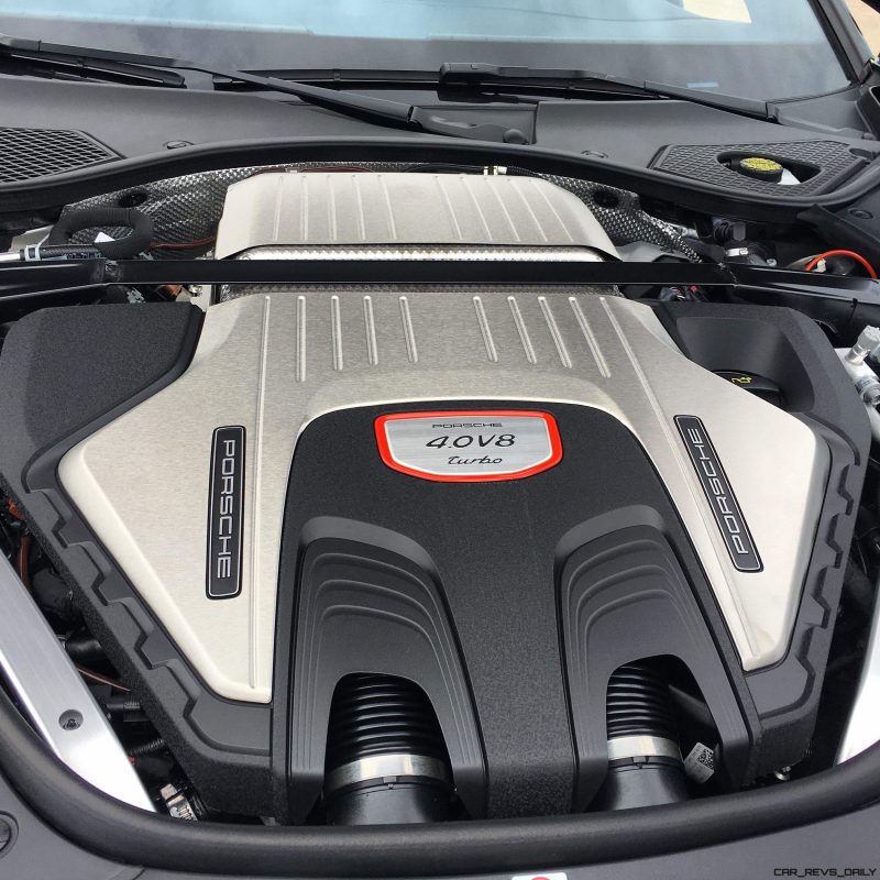 2017 Porsche Panamera TURBO Interior 22