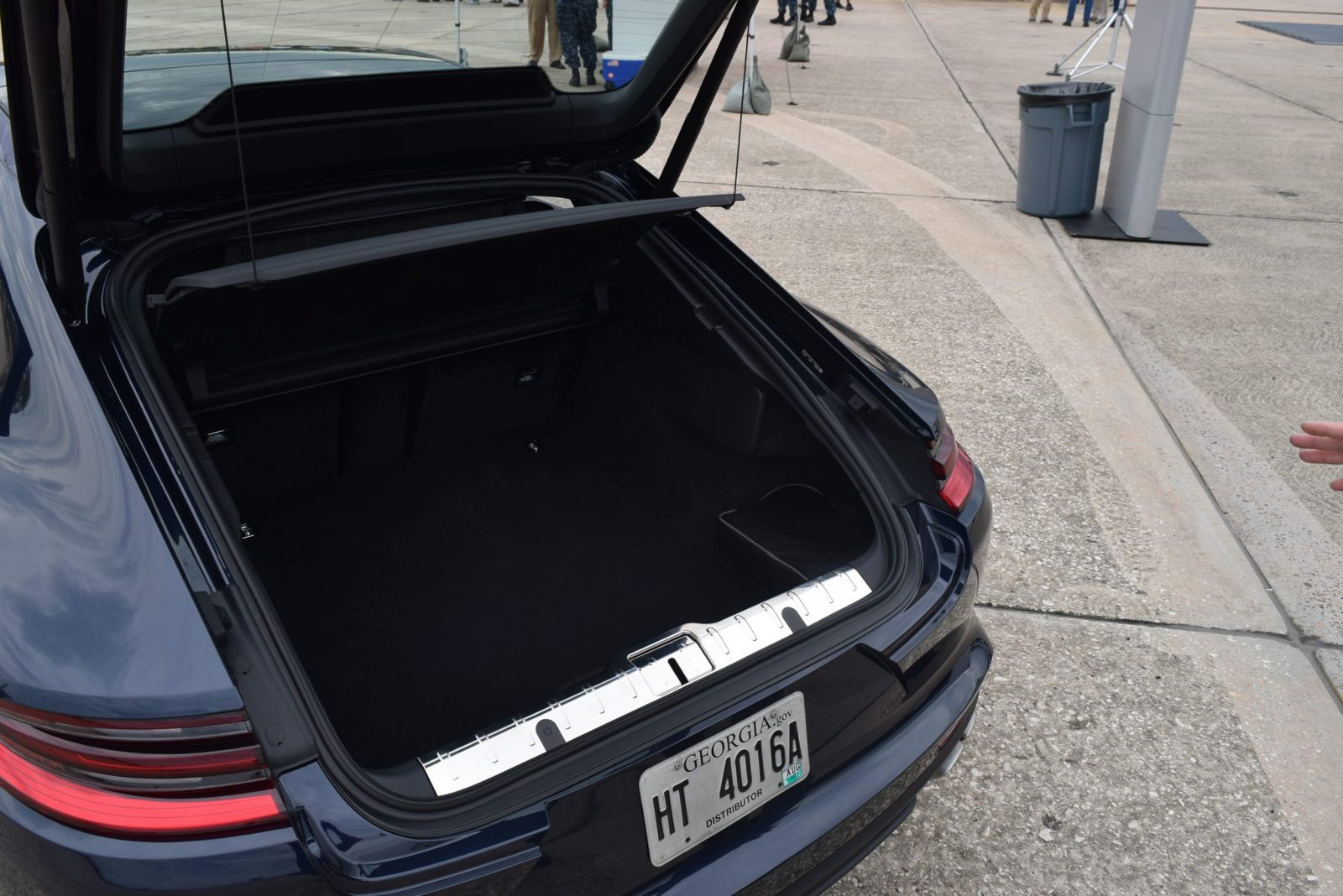 2017 Porsche Panamera TURBO Interior 4