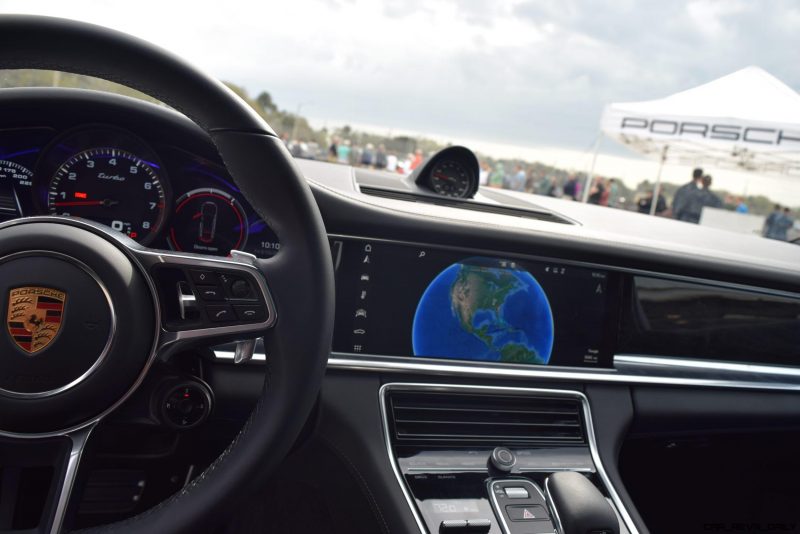 2017 Porsche Panamera TURBO Interior 8