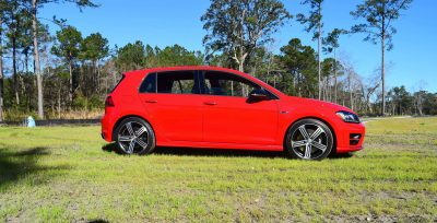 2017 VW Golf R Review 31