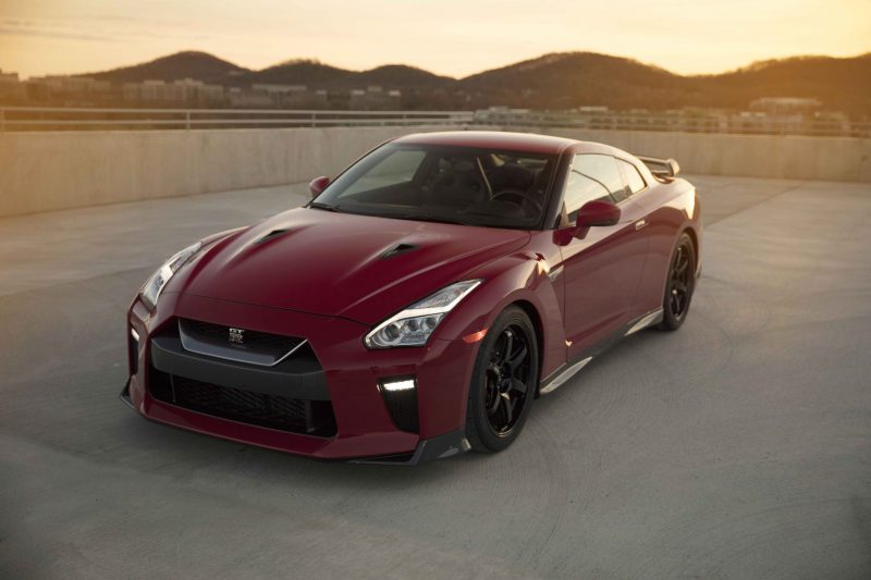 2017_Nissan_GT_R_Track_Edition_05