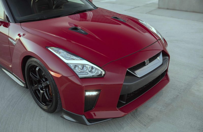 2017_Nissan_GT_R_Track_Edition_14