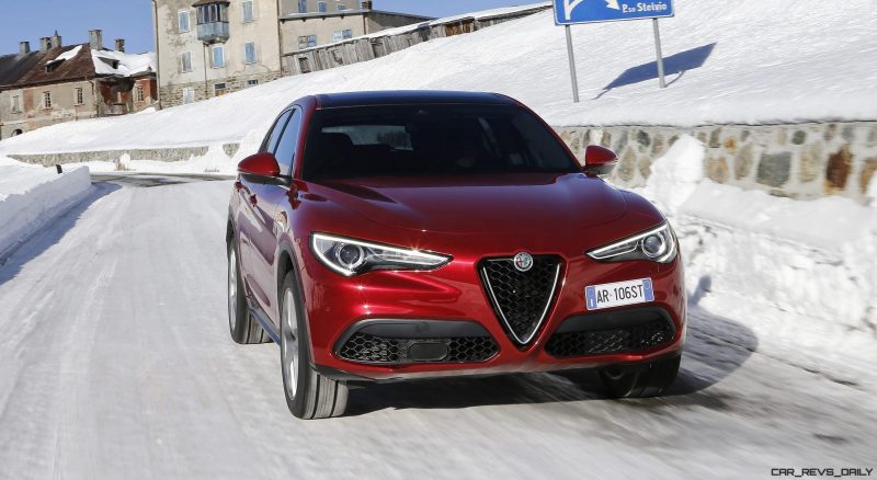 2018 Alfa Romeo STELVIO23