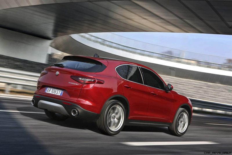 2018 Alfa Romeo STELVIO34