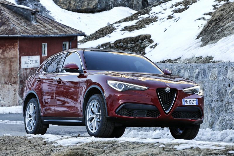 2018 Alfa Romeo STELVIO42