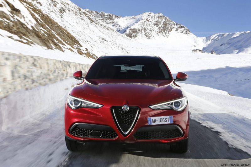 2018 Alfa Romeo STELVIO48