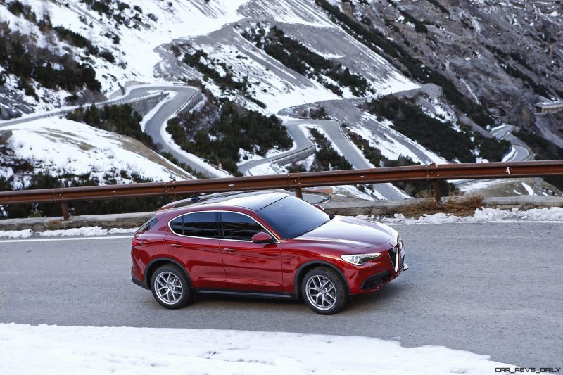 2018 Alfa Romeo STELVIO51