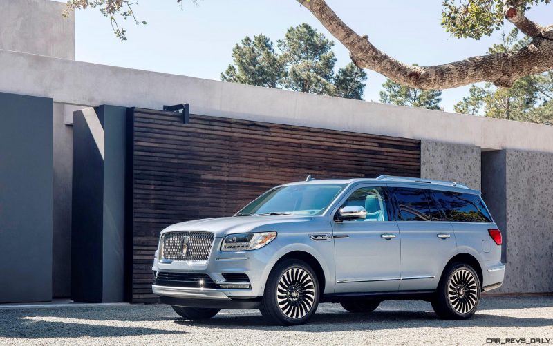 18LincolnNavigator_02_HR