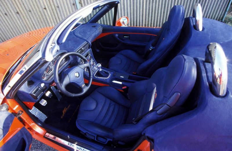 1997_V8_Roadster_02_300