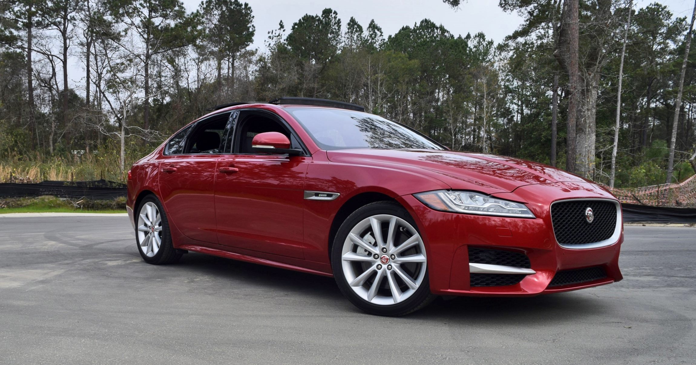 Jaguar xe 2012