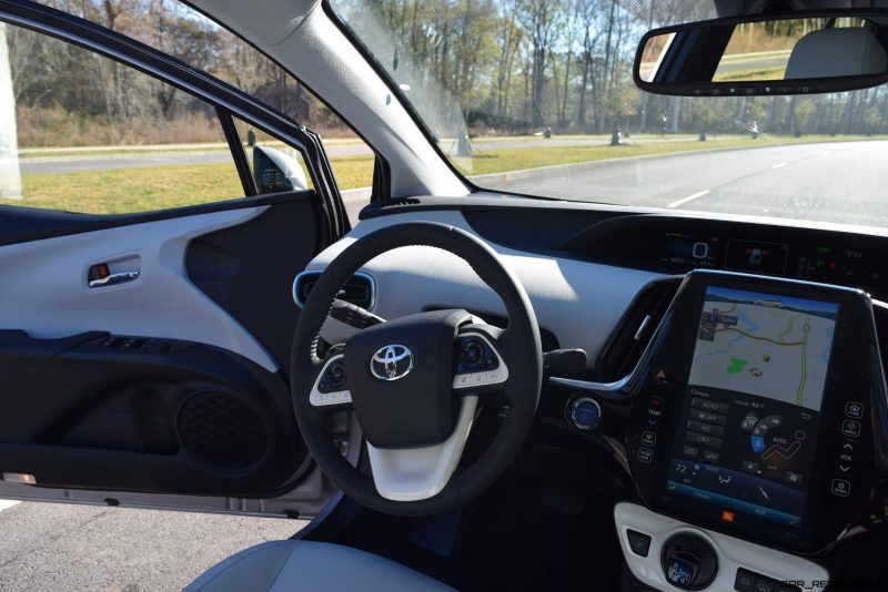 2017 Toyota PRIUS PRIME Interior Photos 8