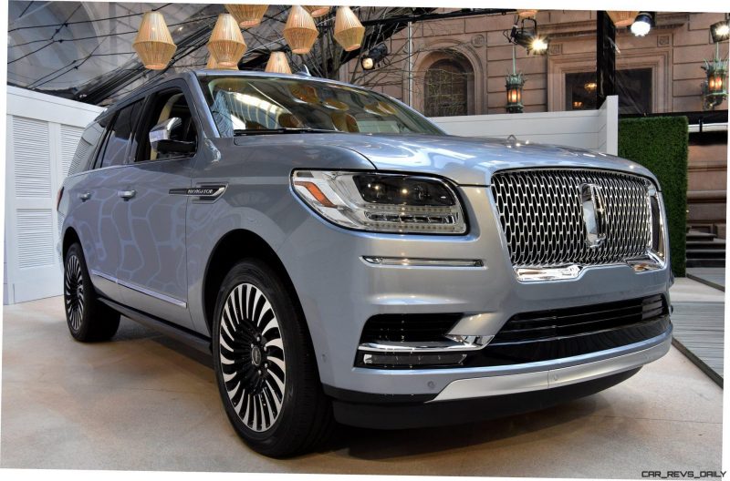 2018-LINCOLN-NAVIGATOR_SV2_235