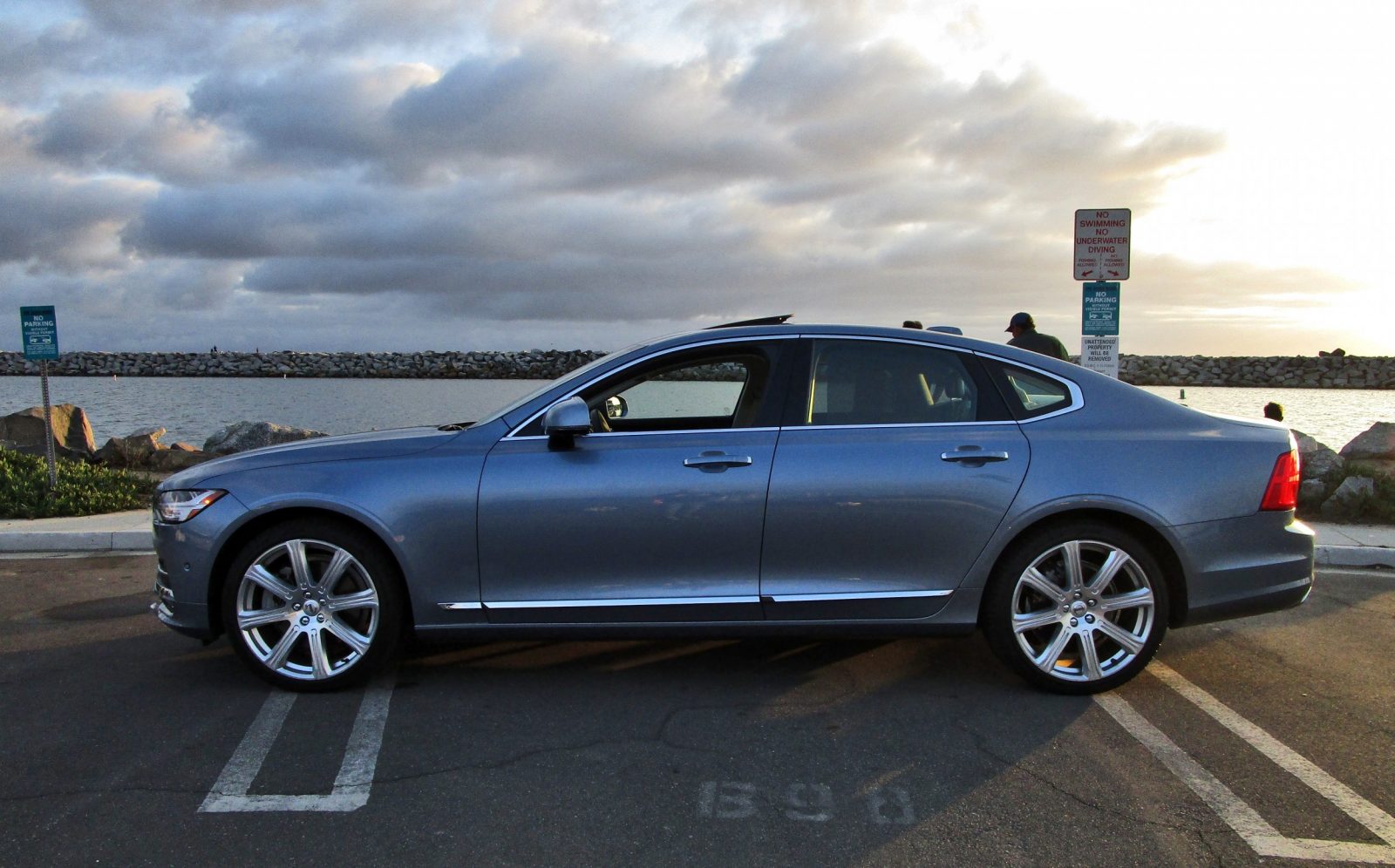 Volvo s90 t6