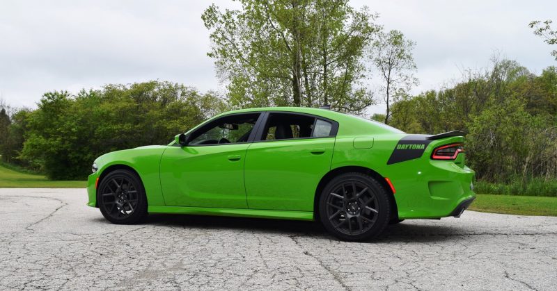 2017 Dodge Charger DAYTONA 28