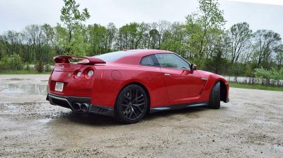 2017 Nissan GT-R Review 21