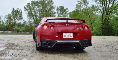 2017 Nissan GT-R Review 30