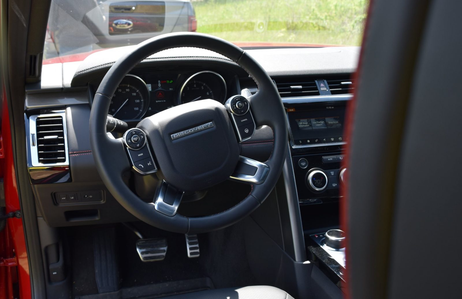 2018 Land Rover DISCOVERY 10