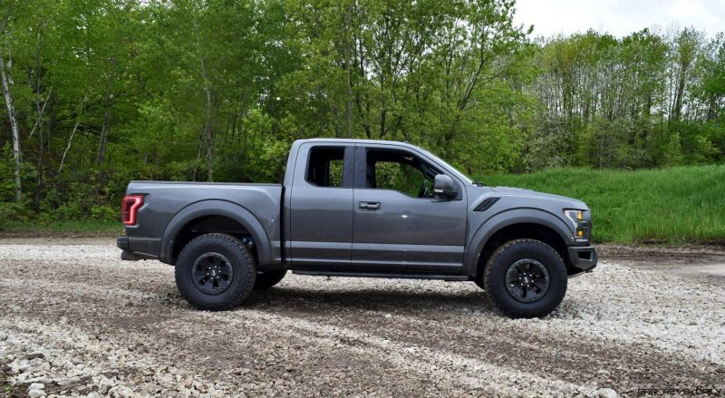 2017 Ford F-150 RAPTOR 40