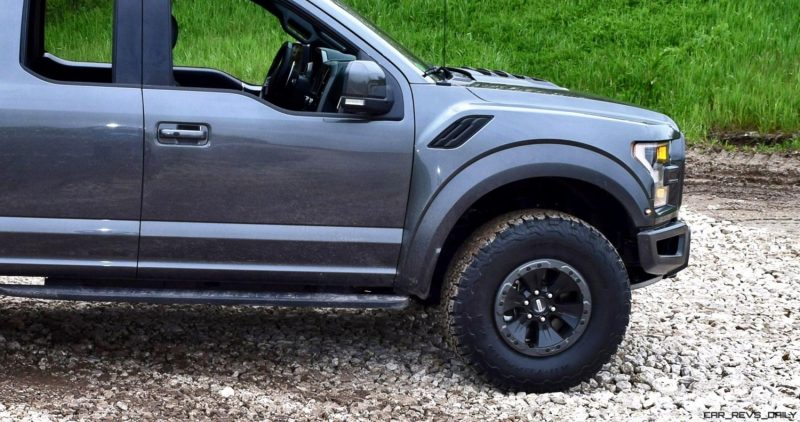 2017 Ford F-150 RAPTOR 42