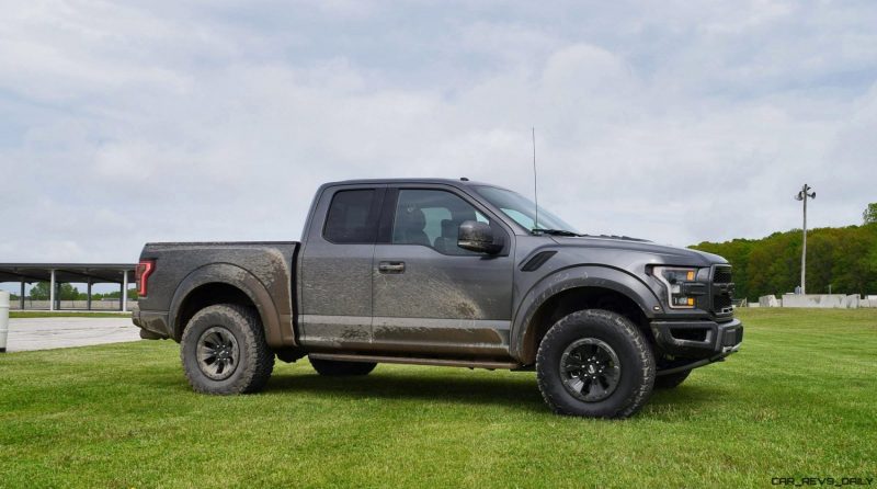 2017 Ford F-150 RAPTOR 4x4 18