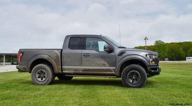 2017 Ford F-150 RAPTOR 4x4 19