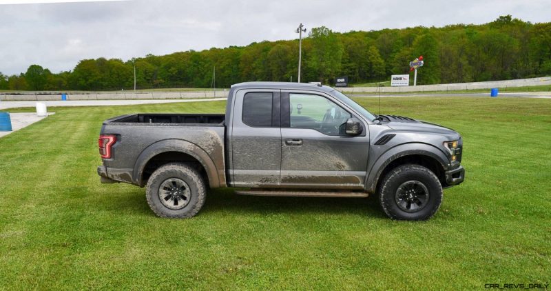 2017 Ford F-150 RAPTOR 4x4 23