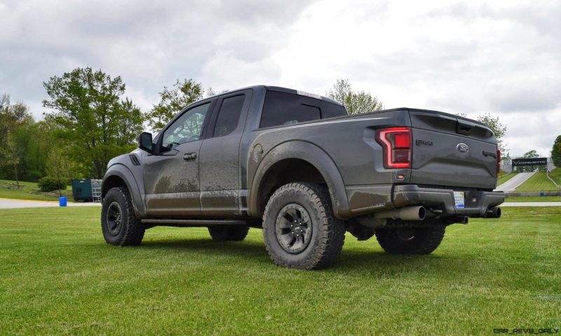 2017 Ford F-150 RAPTOR 4x4 34