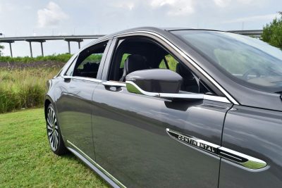 2017 Lincoln Continental 3