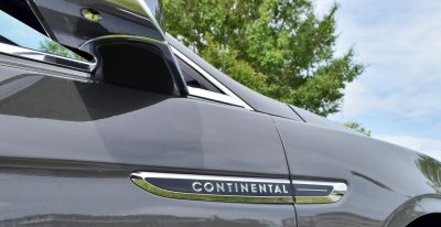 2017 Lincoln Continental 3