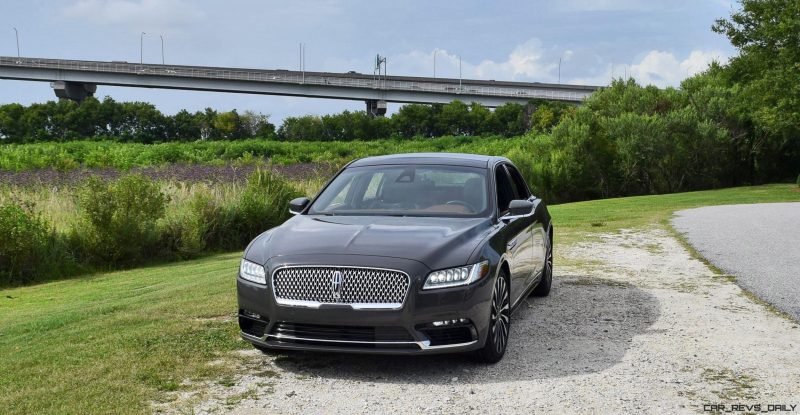 2017 Lincoln Continental 3