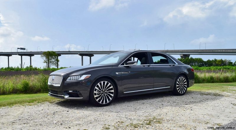 2017 Lincoln Continental 3