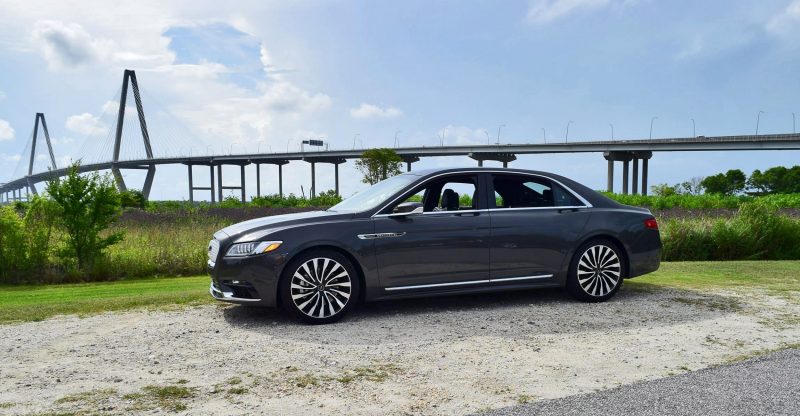 2017 Lincoln Continental 3