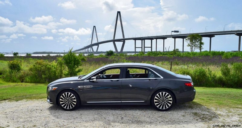 2017 Lincoln Continental 3