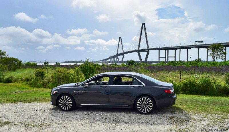 2017 Lincoln Continental 3