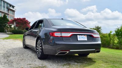 2017 Lincoln Continental 3