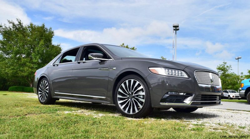 2017 Lincoln Continental 3