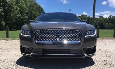 2017 Lincoln Continental 3