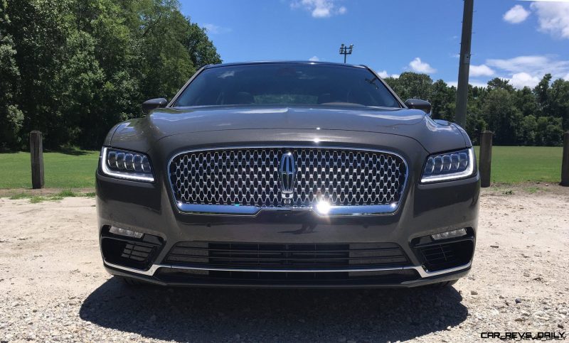 2017 Lincoln Continental 3